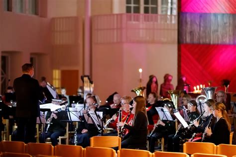  Xulaneen Konsertti – Missä Musiikki ja Mystiikka Tappavat! 